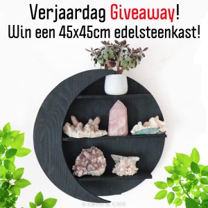 Win een edelsteenkast - Crystal Cave