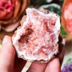 Ruwe roze amethist m - Crystal Cave