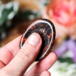 Mahonie obsidiaan worry stone - Crystal Cave